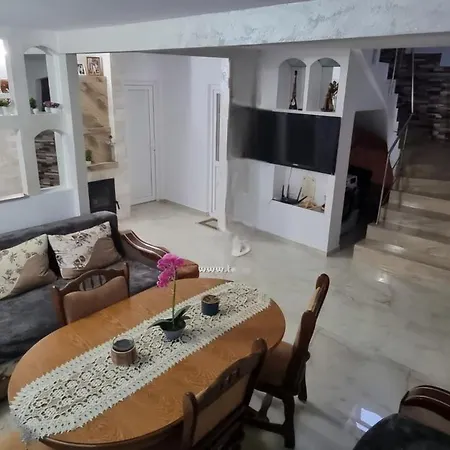 Casa Sara ホームステイ *