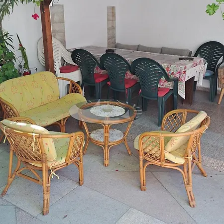 Casa Sara ホームステイ *